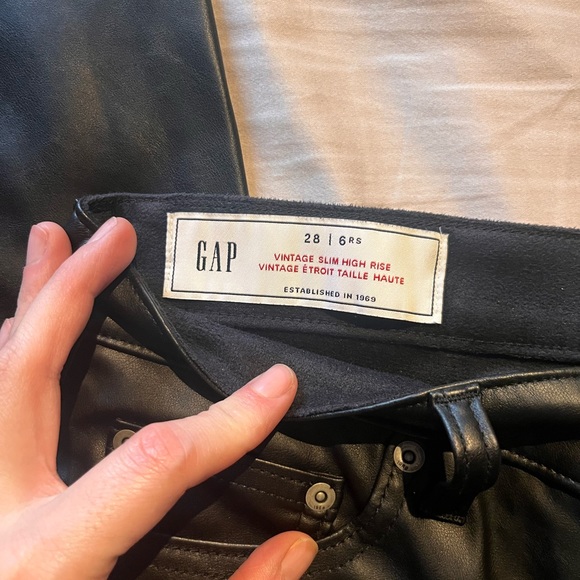 Gap Vegan leather pants - Picture 2 of 4